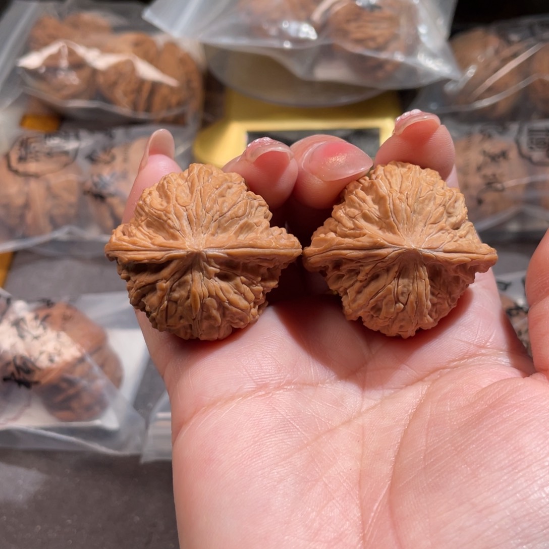 文玩核桃吊坠39磨盘