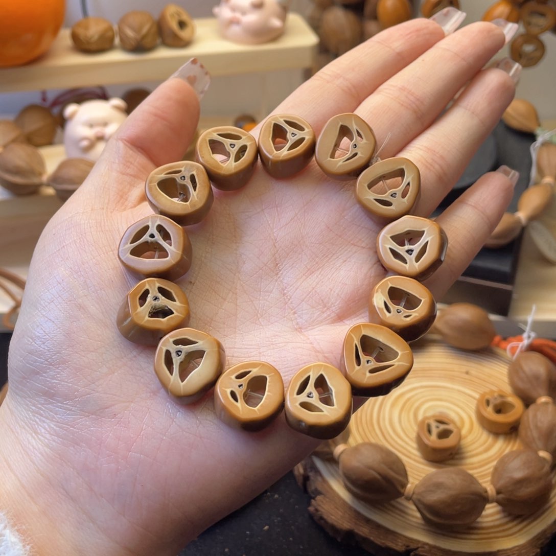 橄榄核手串/手链鬼脸