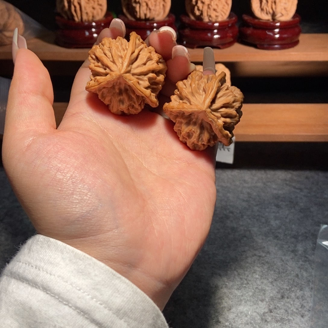 其他核桃40帝王三棱全品白茬