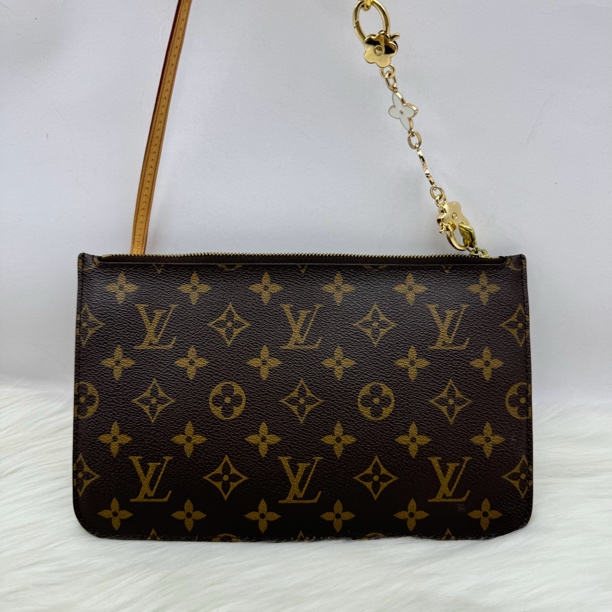 95新 LouisVuitton/路易威登 尔忧中古/路易威登奢腋下包0025