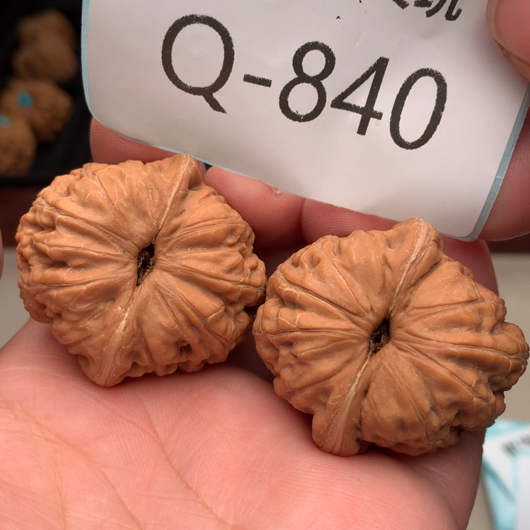 文玩核桃把件39元宝……