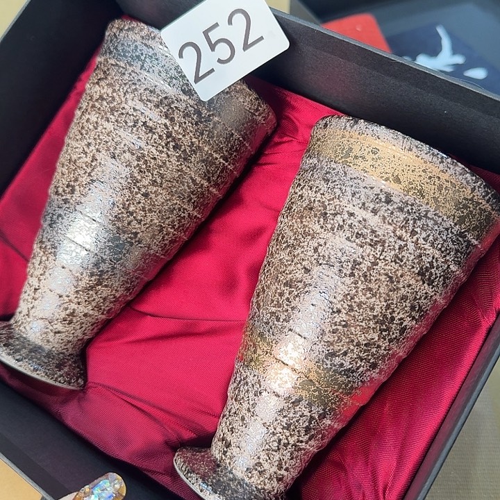 瓷片很好看的小杯子