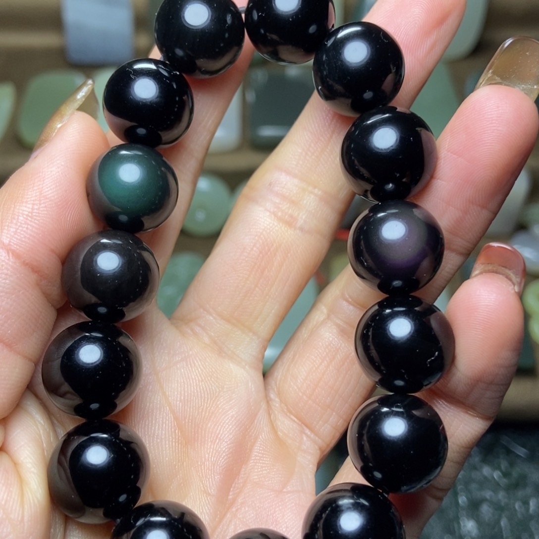 黑曜岩颈饰未镶嵌