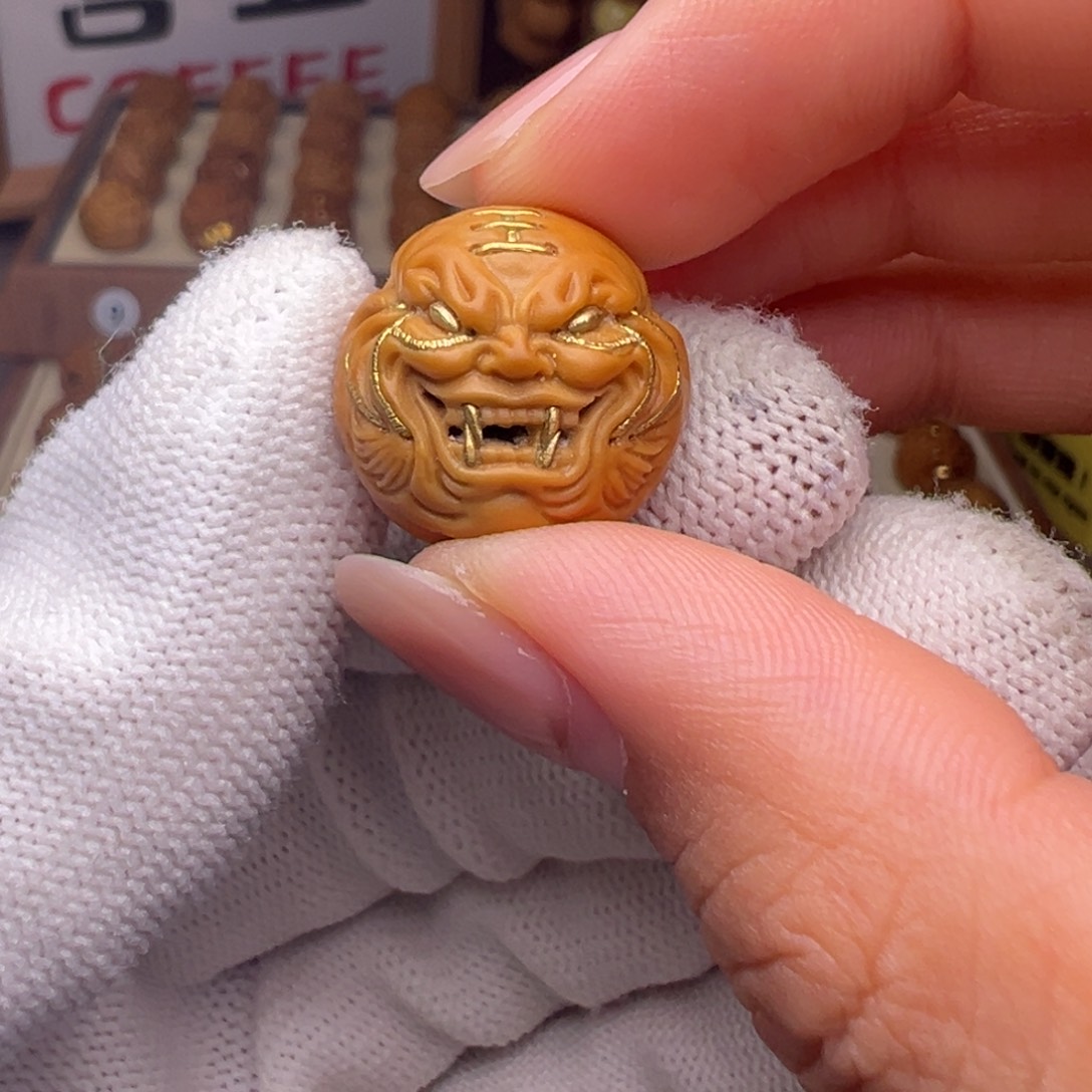 把件猴头核桃镶嵌款虎王全品有正常封口线