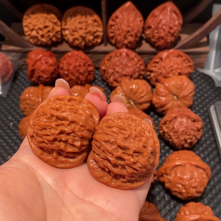 W***泽把件文玩核桃40.7尺寸四座楼