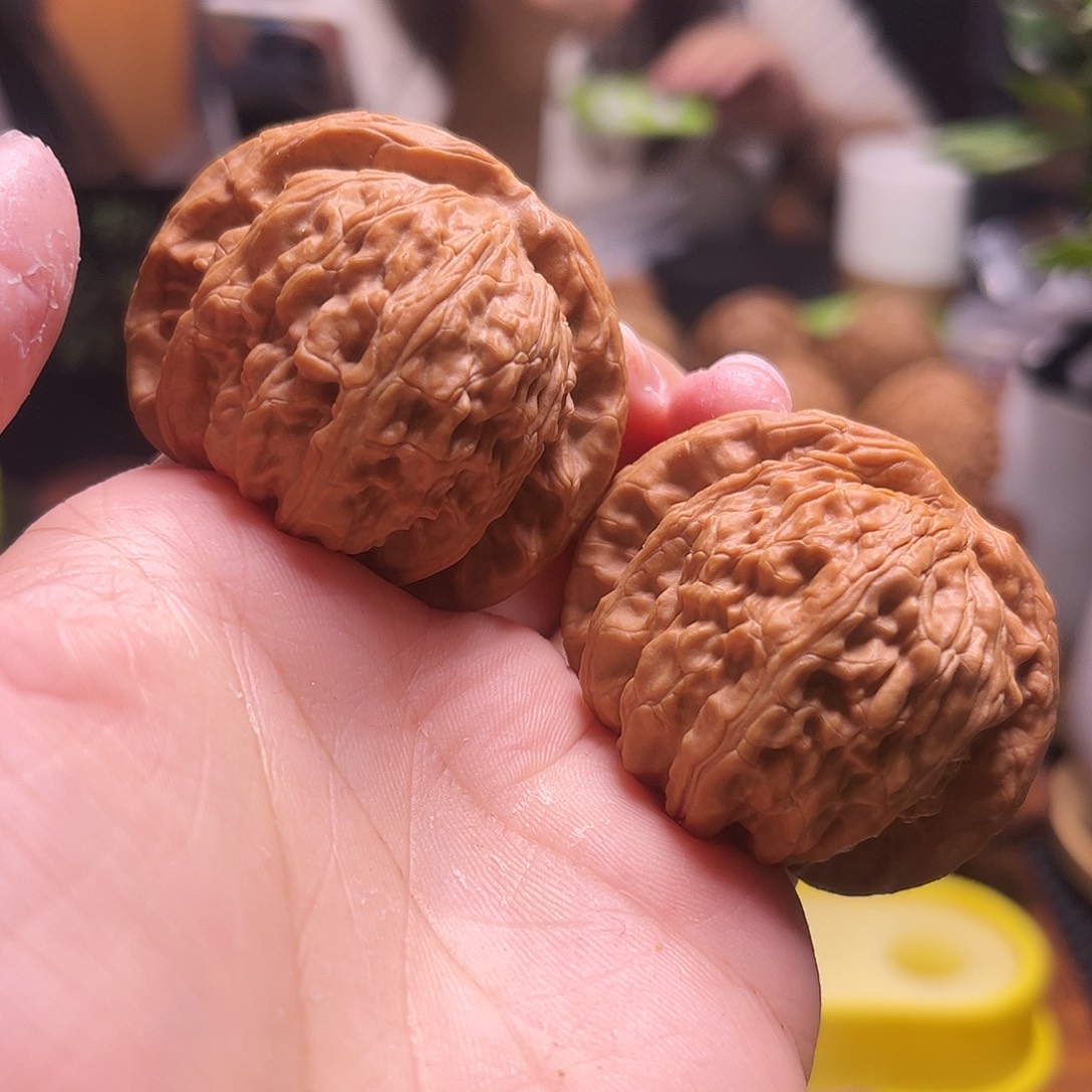 韵***致把件文玩核桃45尺球白54