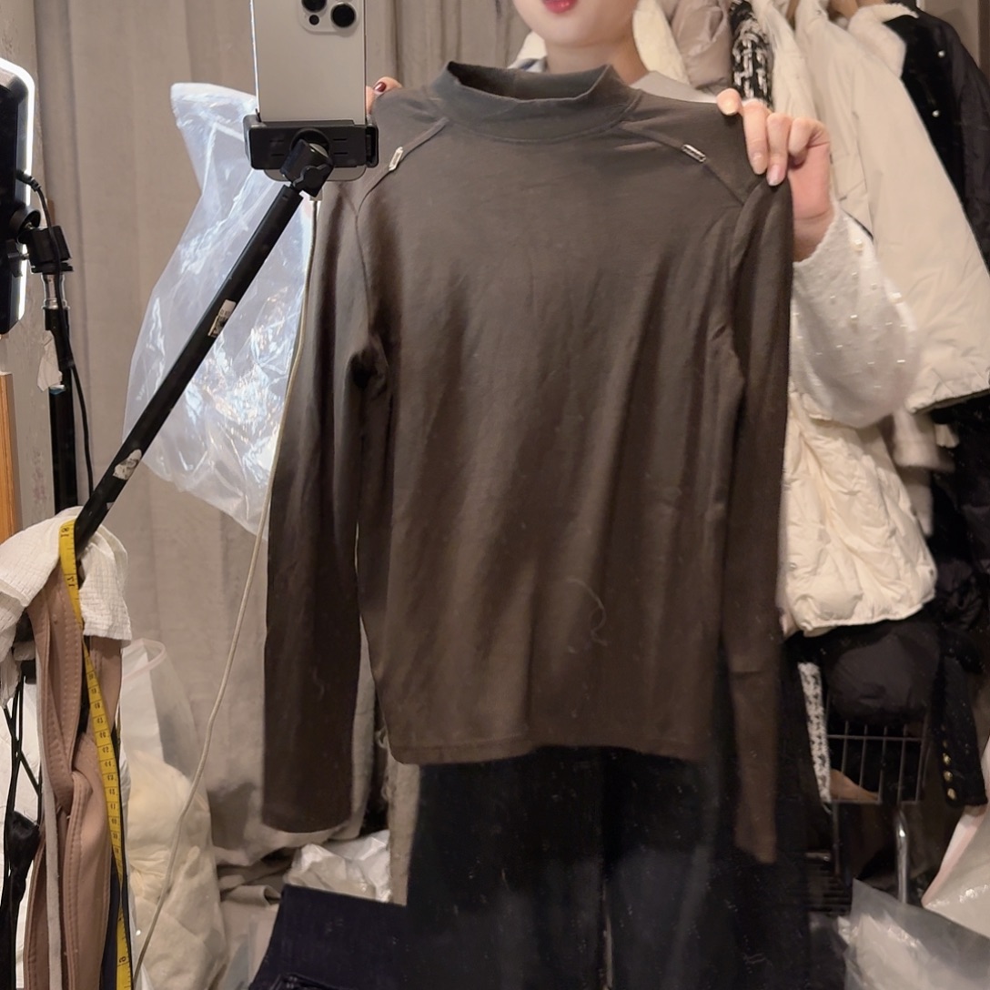 全新无暇打底衫灰绿色