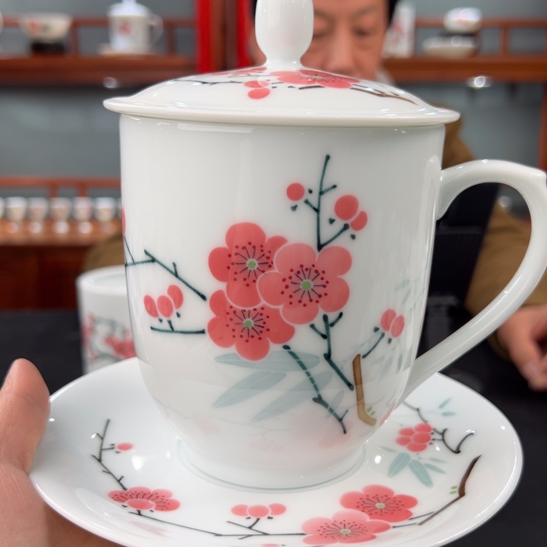 拍一发二，红梅1号胜利杯，一套一级品一套二级品