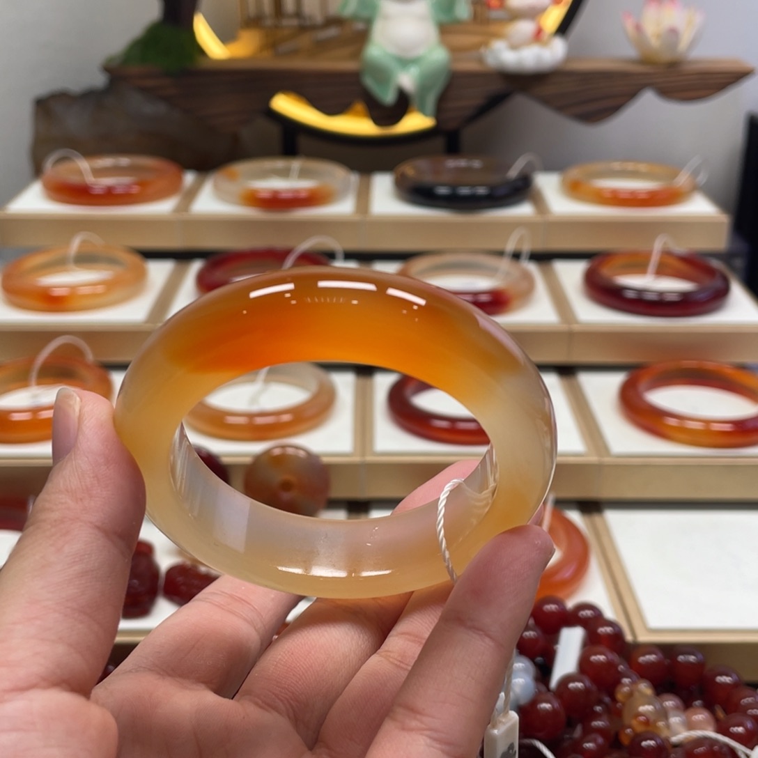 玛瑙/玉髓未镶嵌手镯