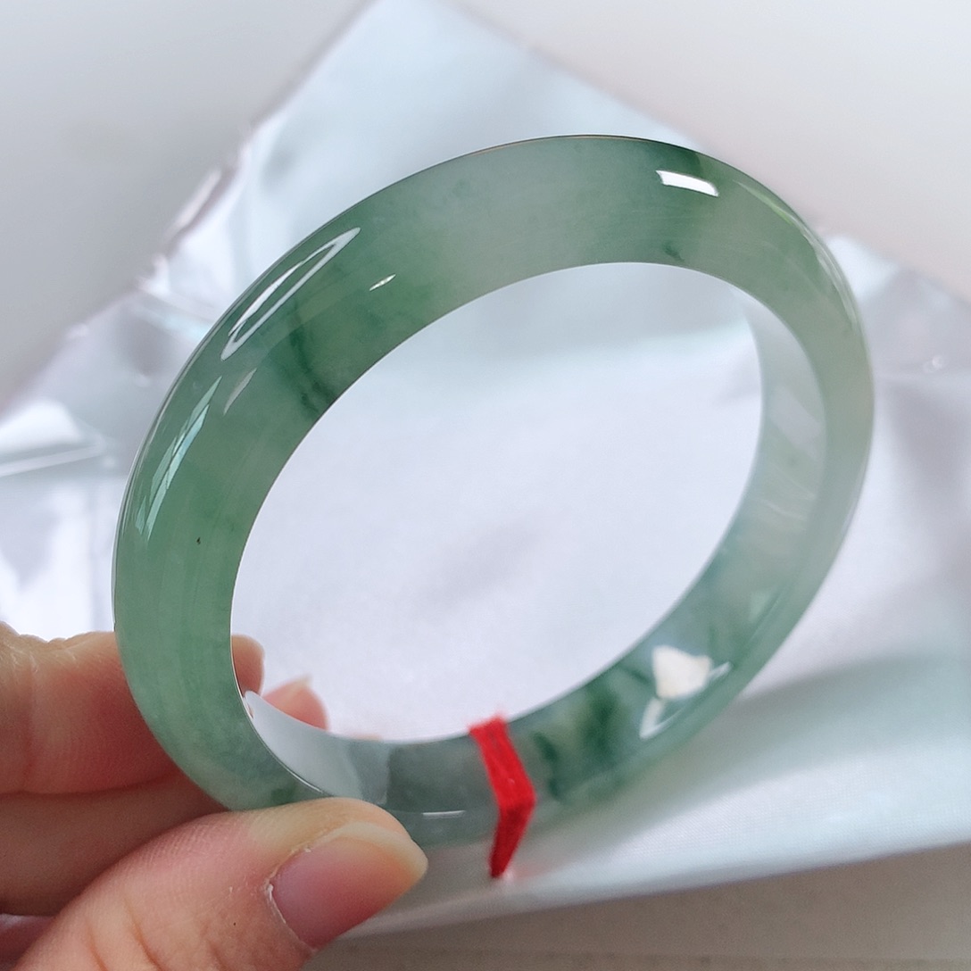 翡翠手镯未镶嵌①⑤②