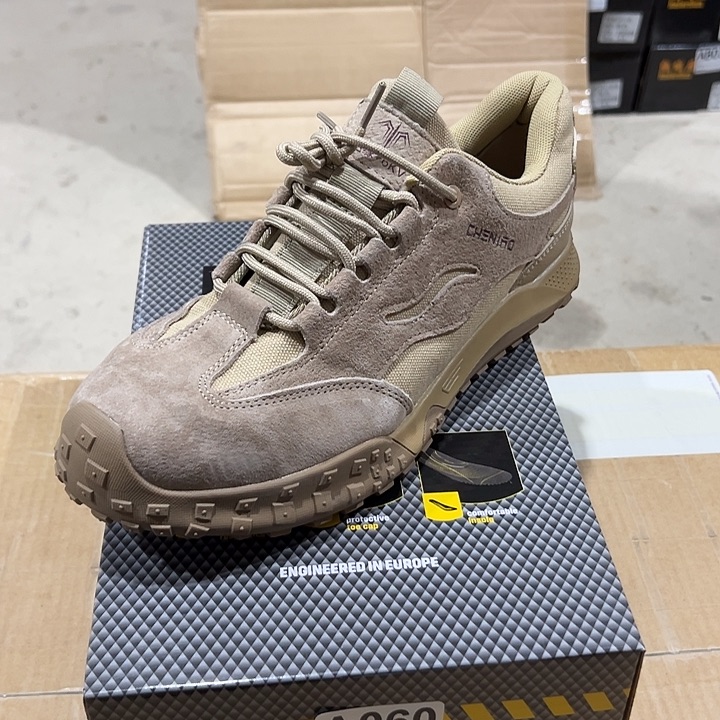 编码060号。44码防砸防刺劳保鞋。