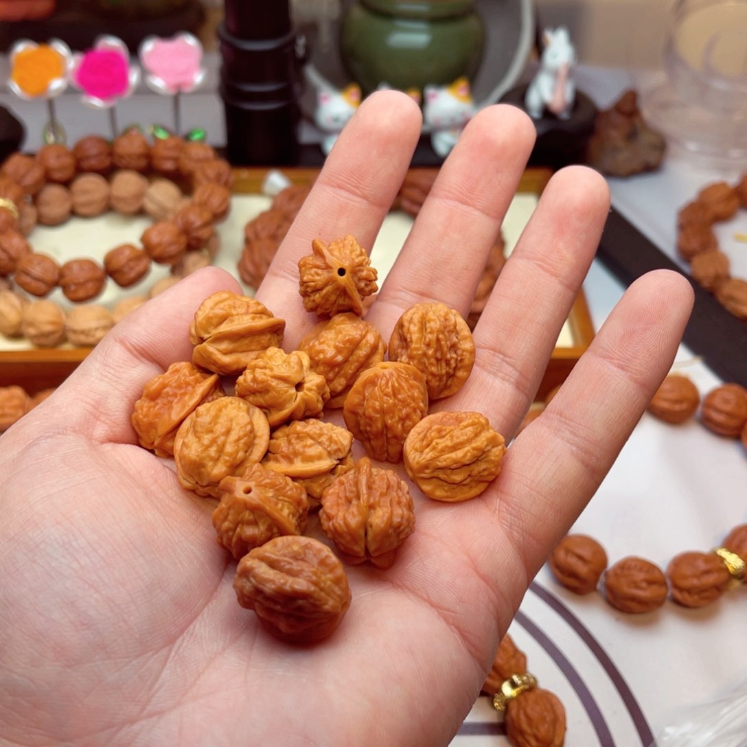 文玩核桃手串蛤蟆头