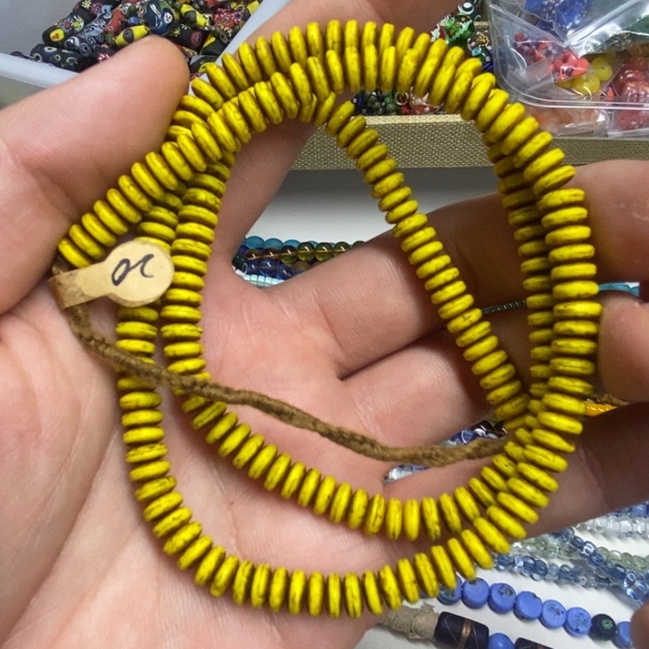 琉璃颈饰尼泊尔老隔片 卡6左右 