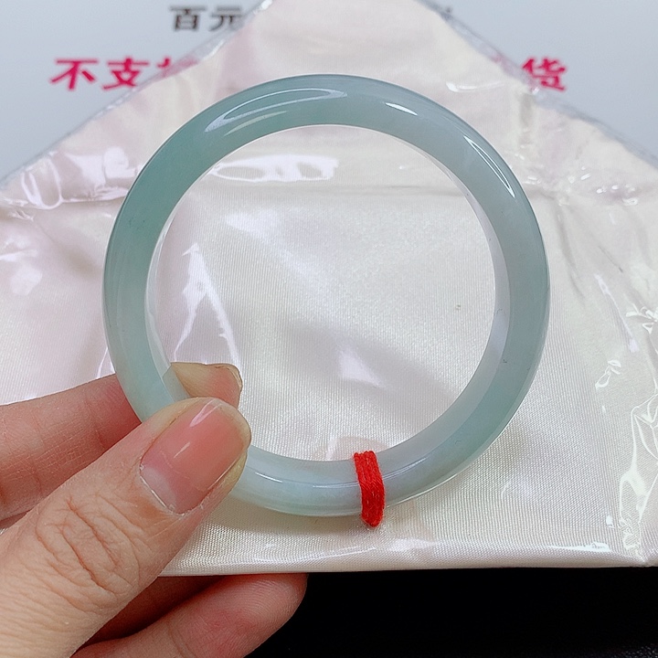 未镶嵌手镯翡翠小*
