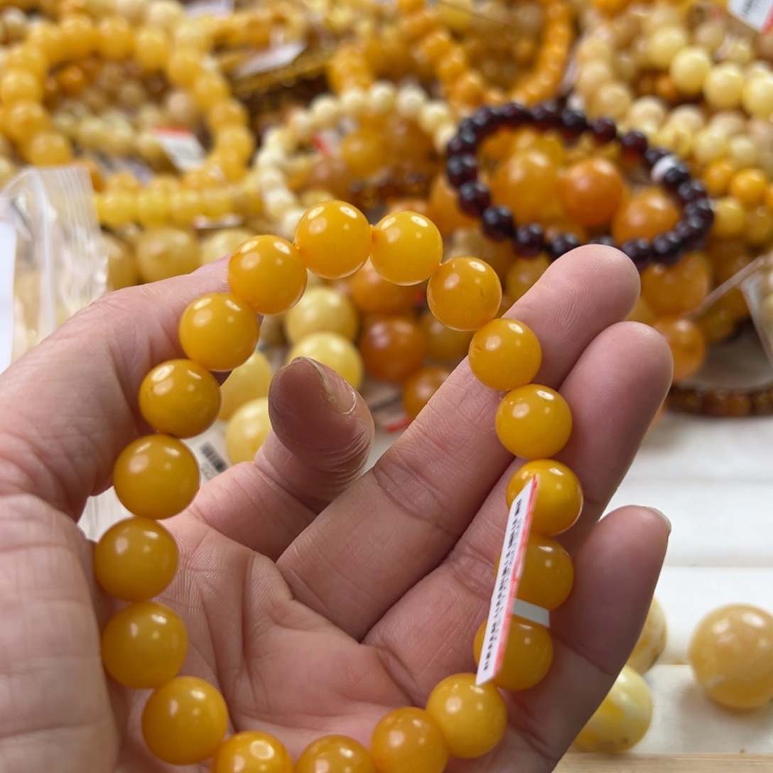 琥珀珠宝奇石未镶嵌