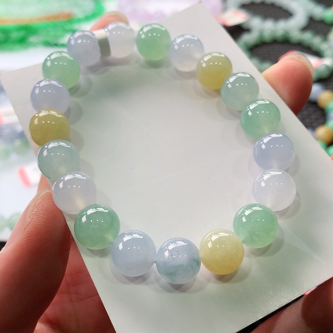 翡翠手链未镶嵌翡翠