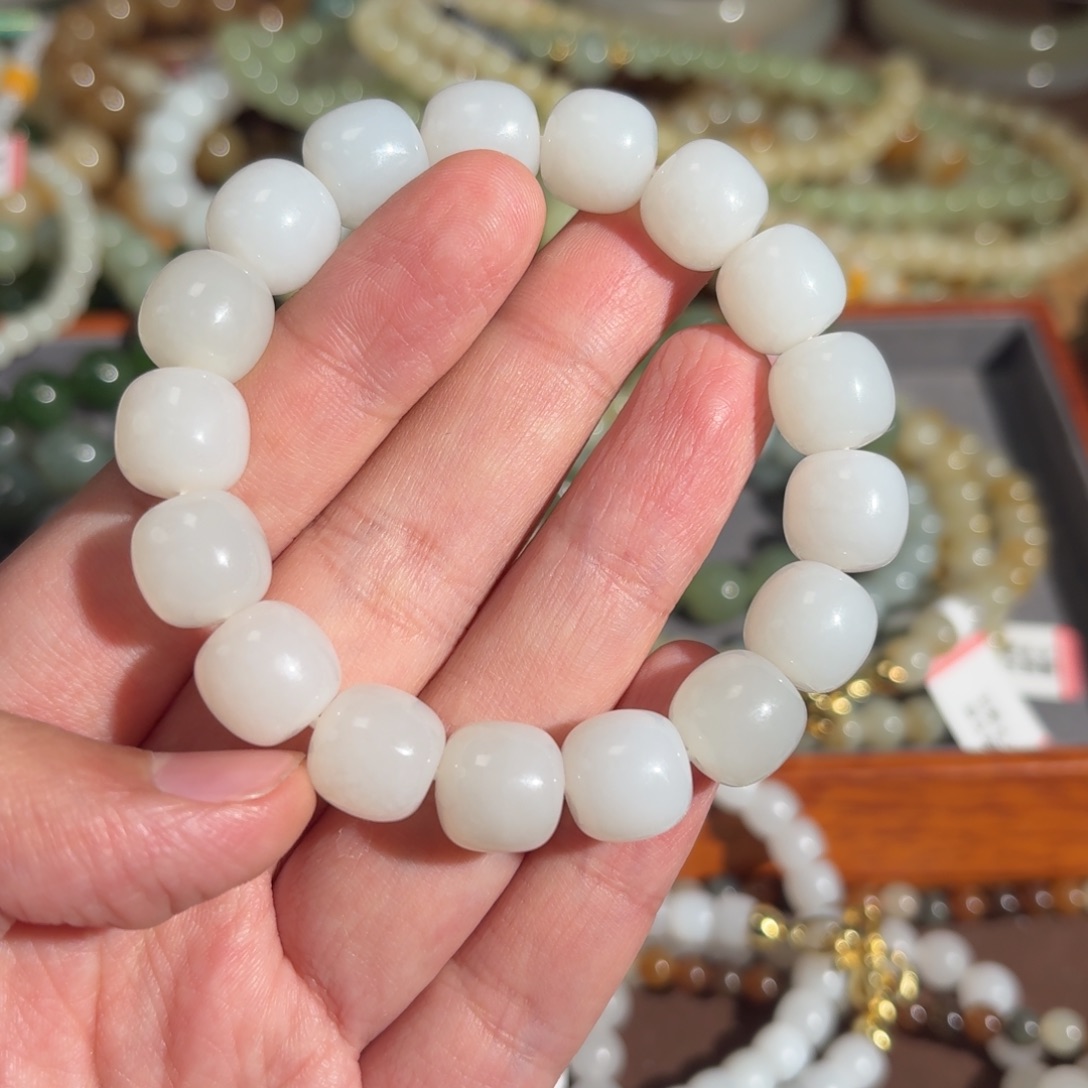 和田玉手串未镶嵌