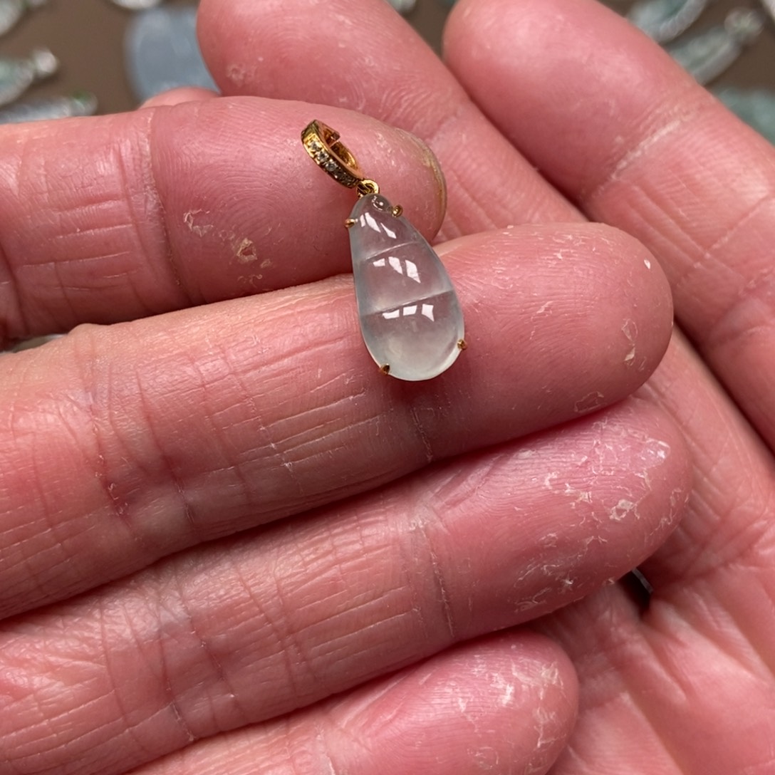 翡翠颈饰18K金镶嵌豆子