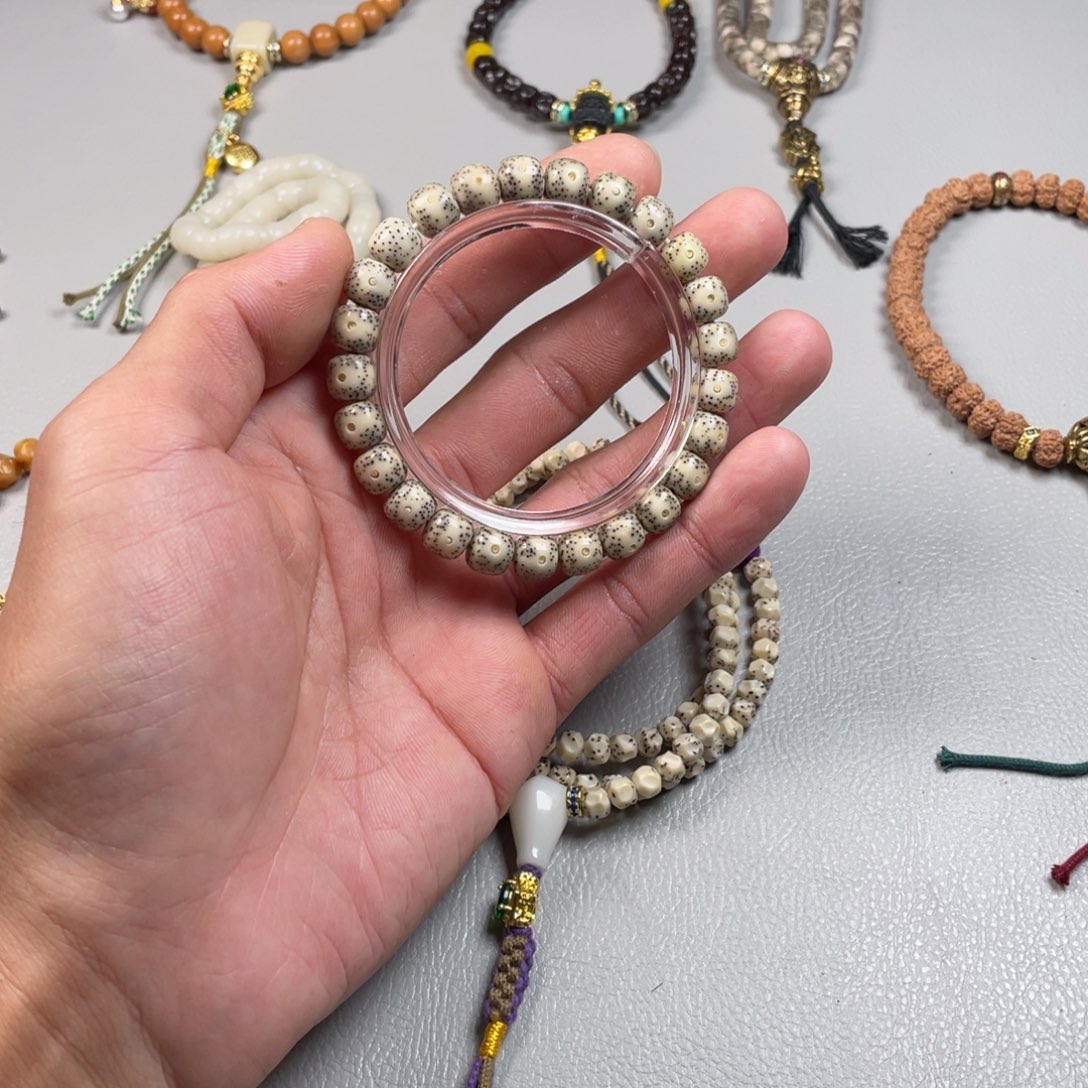 星月菩提吊坠。。。。。。。。。。。