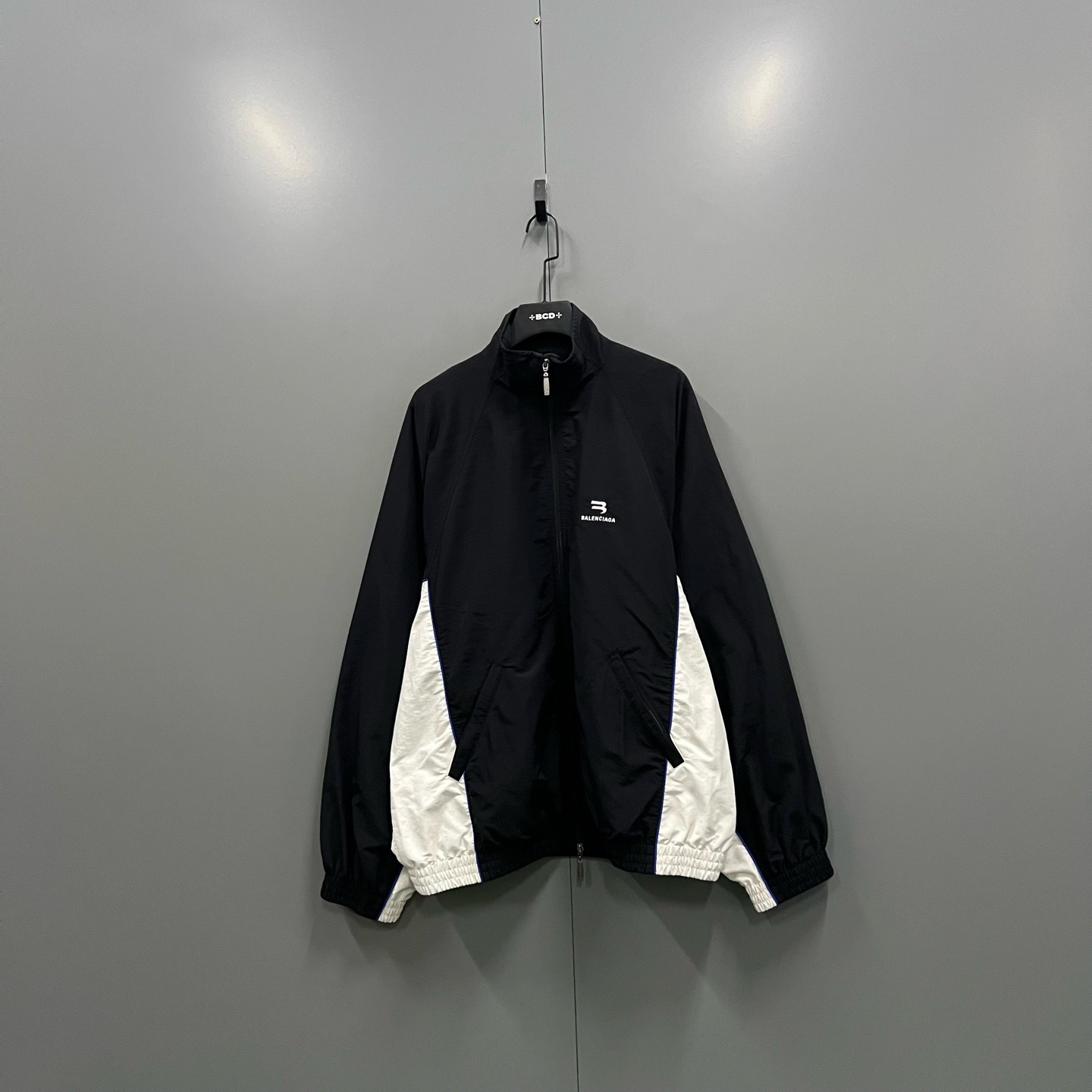 99新 Balenciaga/巴黎世家 724 拼色双钩刺绣外套 XS码 015733