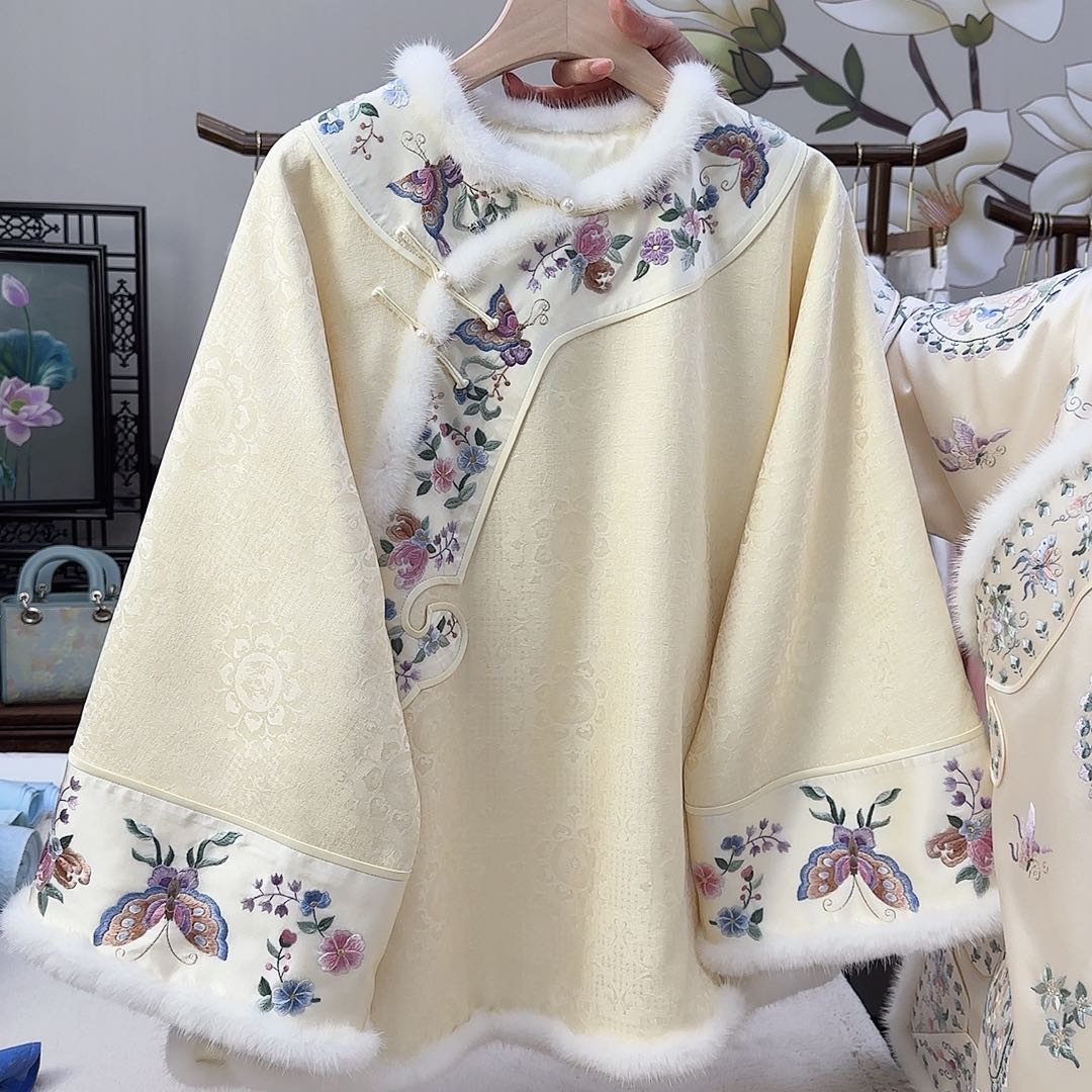 刺绣7号。棉衣。胸围108