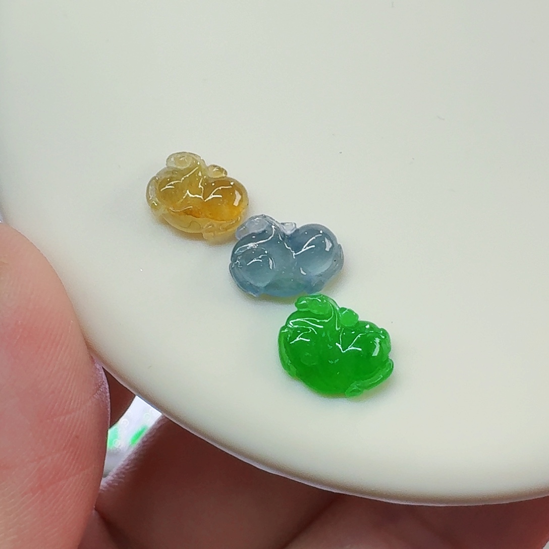 翡翠颈饰未镶嵌裸石