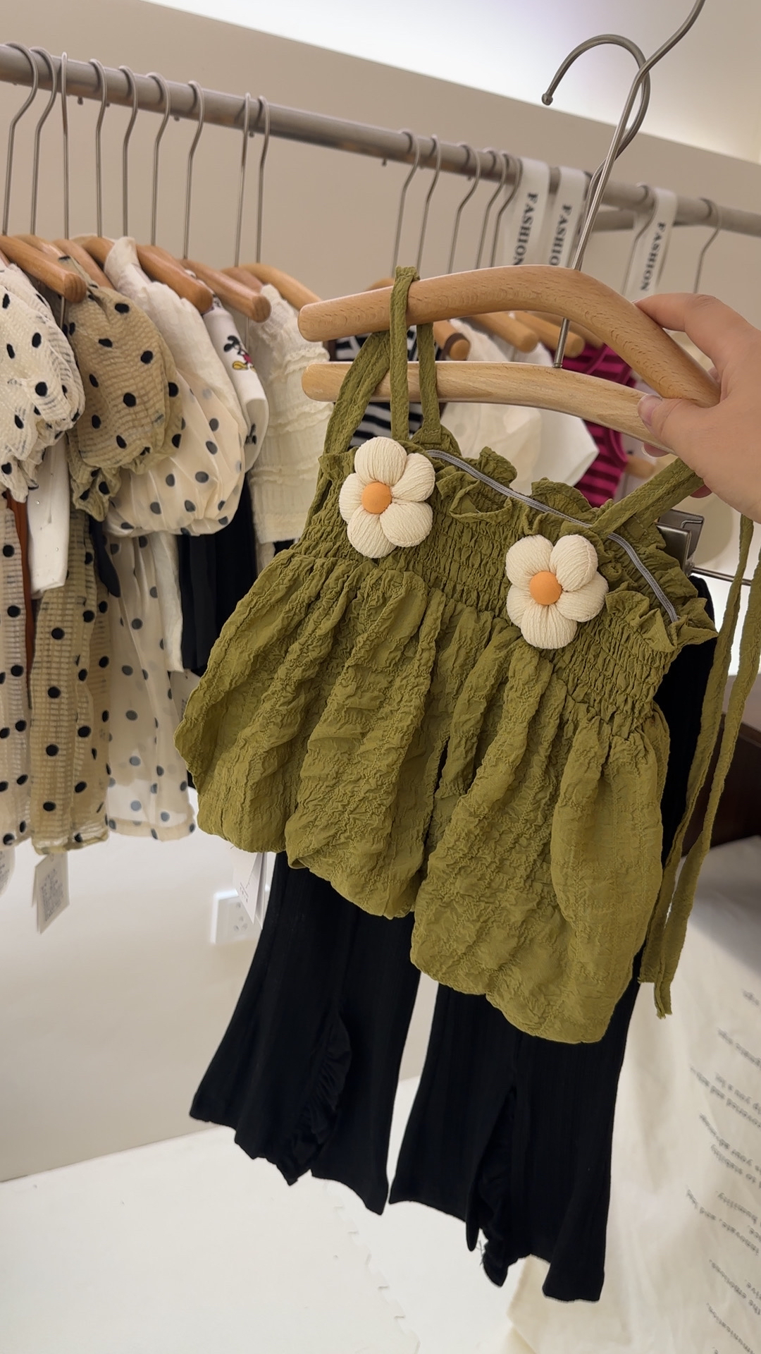 小阿姨童装，抠编码拍下