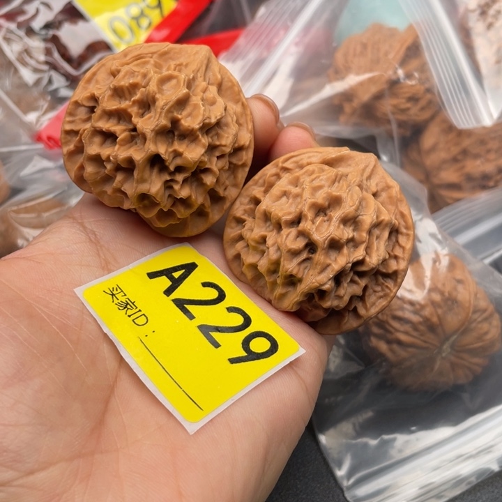 文玩核桃吊坠核桃
