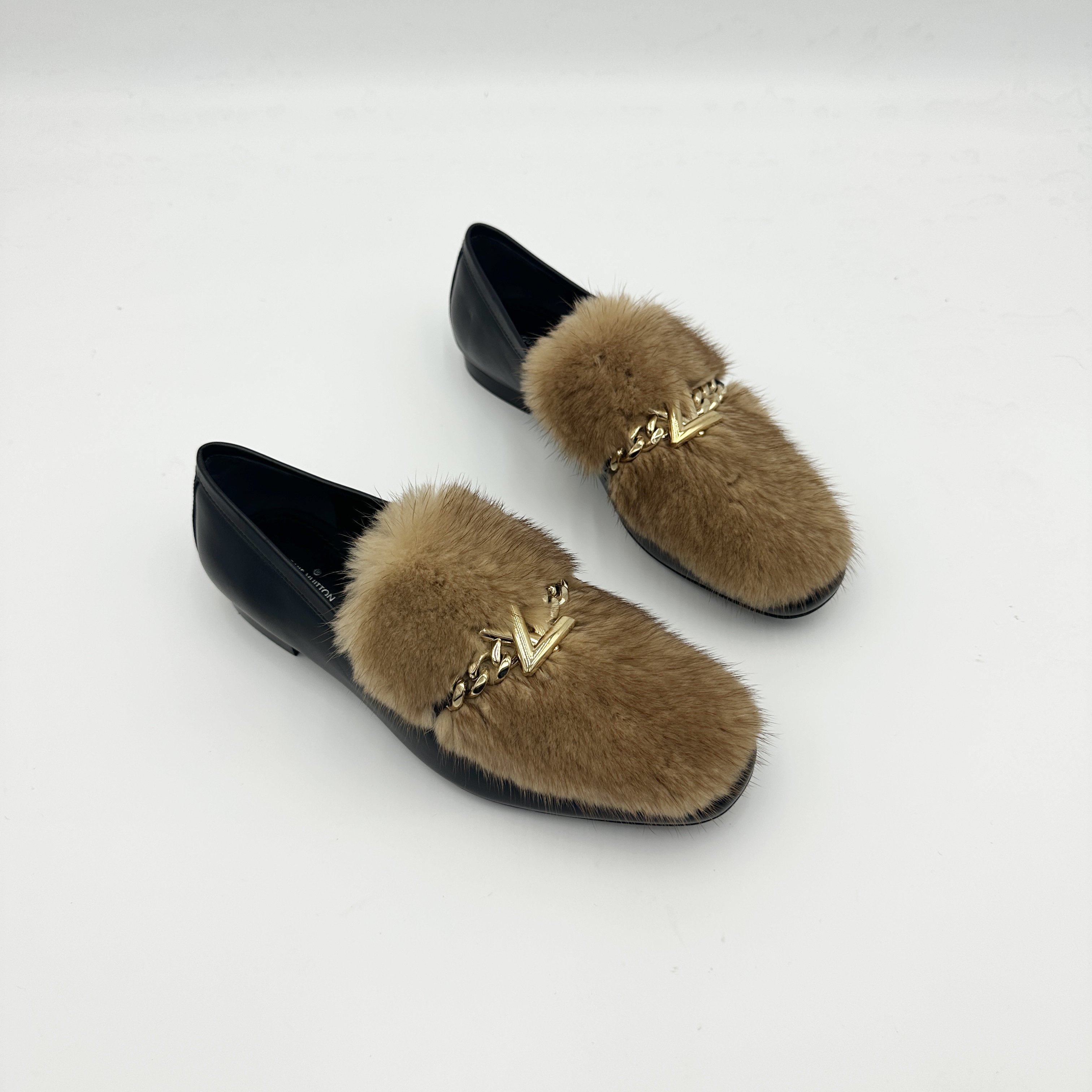 未使用 LouisVuitton/路易威登 35/36/38/棕色毛毛金扣豆豆鞋合集