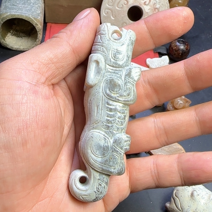 和田玉颈饰未镶嵌楚*