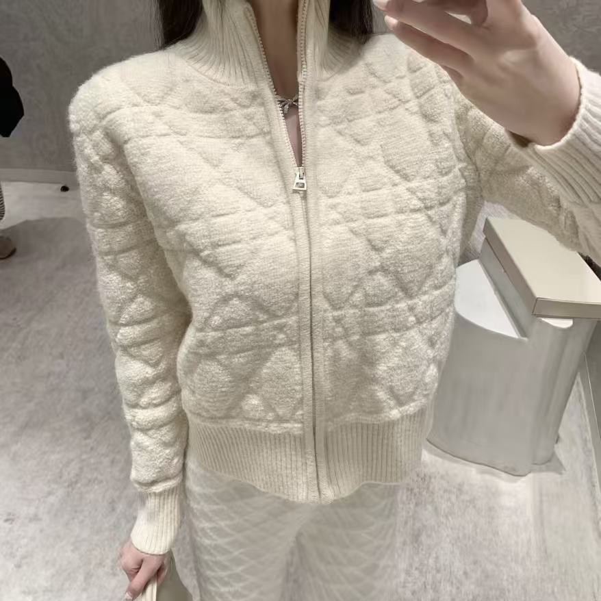 拉链秋季女士女装重工慵懒风短外套圆领修身型立领