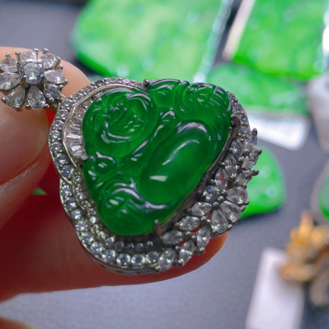 翡翠颈饰银S925镶嵌翡翠