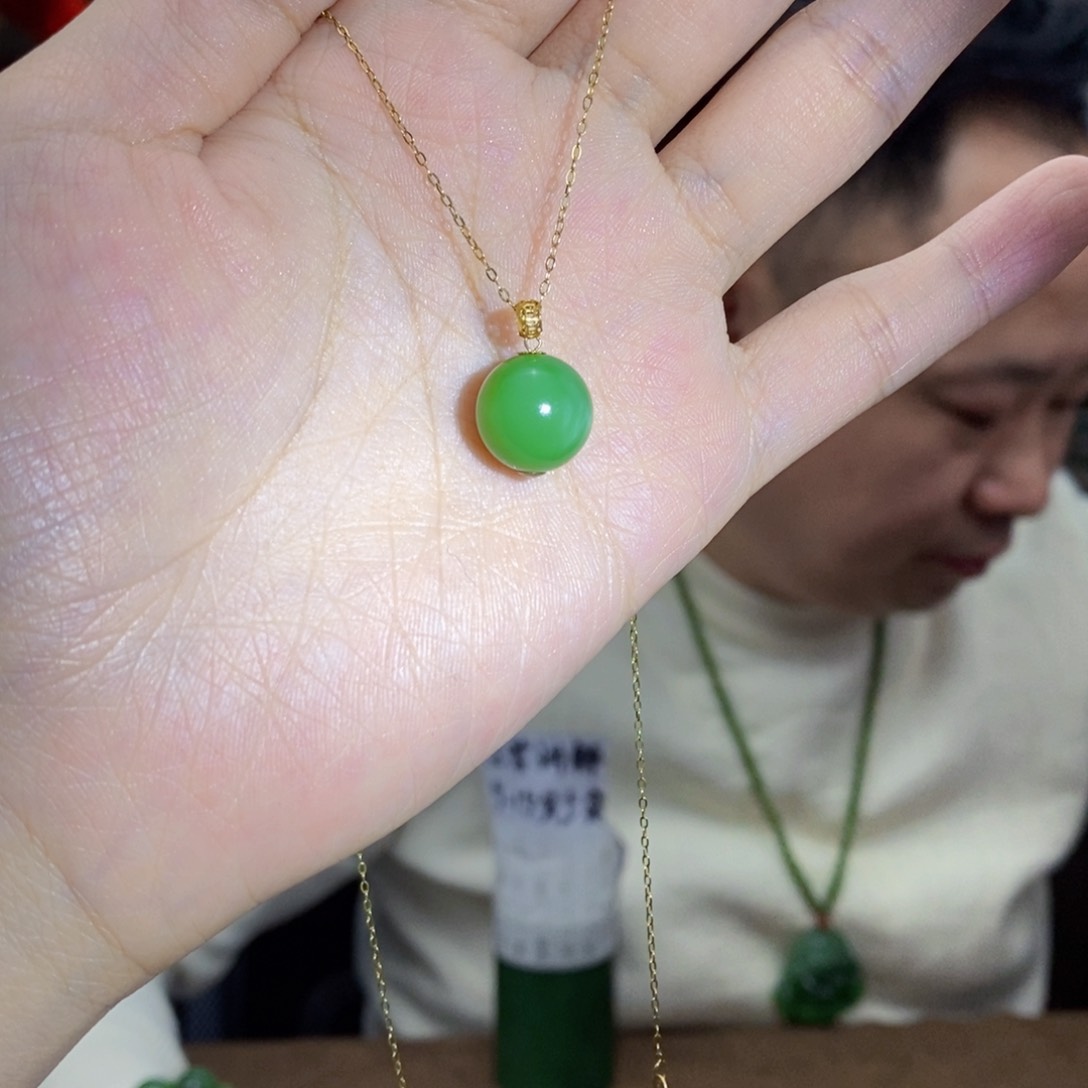 和田玉颈饰18K金镶嵌拍一发一，多样性发货