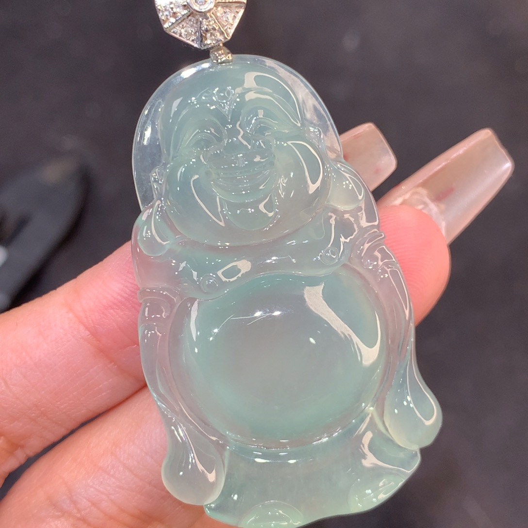 翡翠颈饰18K金镶嵌翡翠
