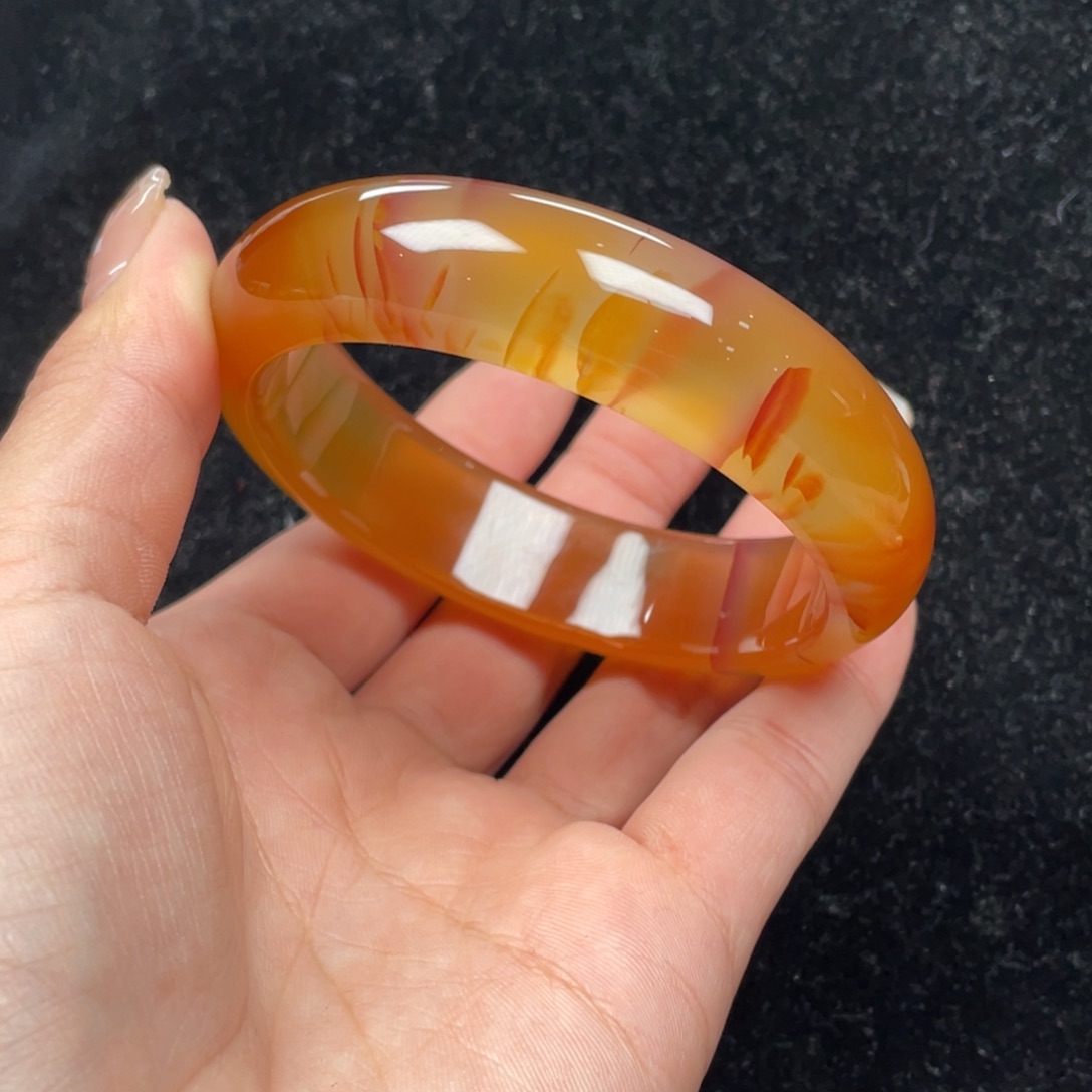 玛瑙/玉髓手镯未镶嵌