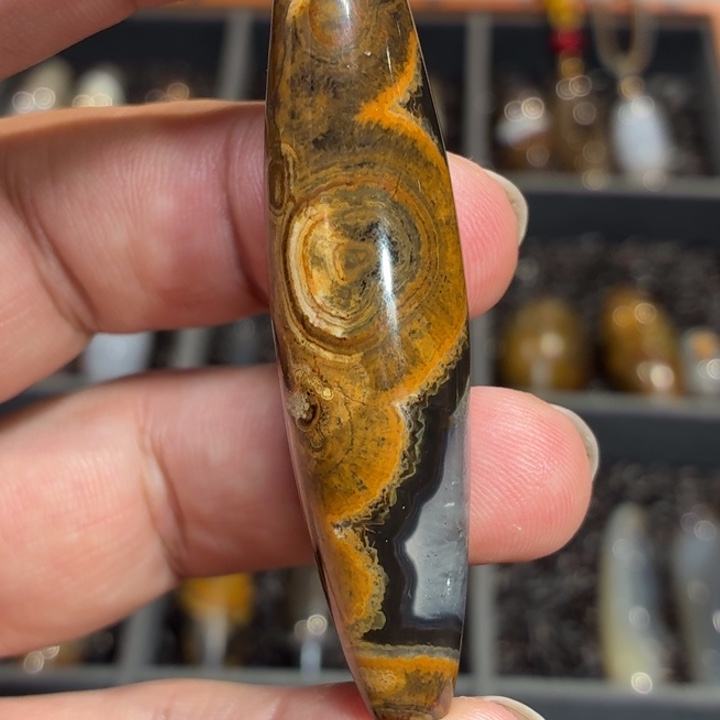 飞***空玛瑙/玉髓散珠024