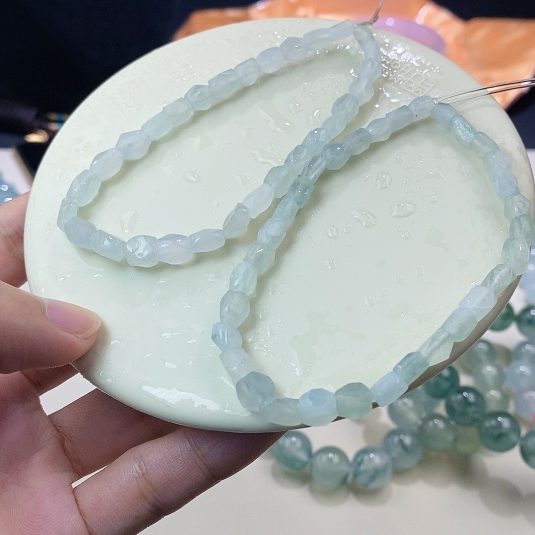 未镶嵌定制翡翠发其一