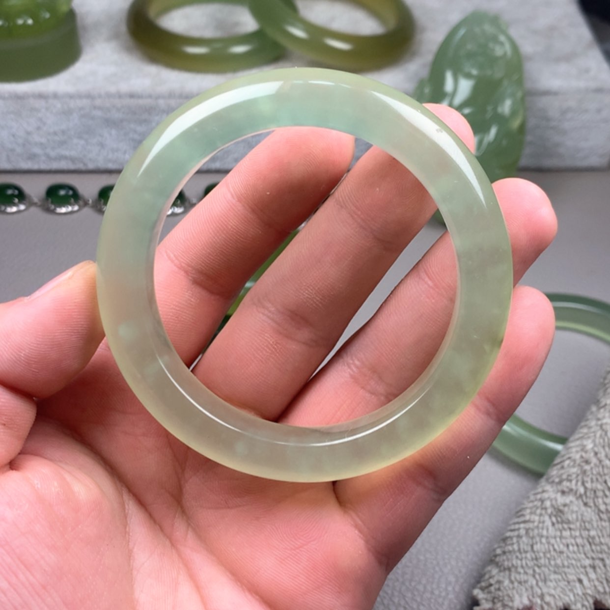 【闪购商品】未镶嵌蛇纹石玉岫玉60