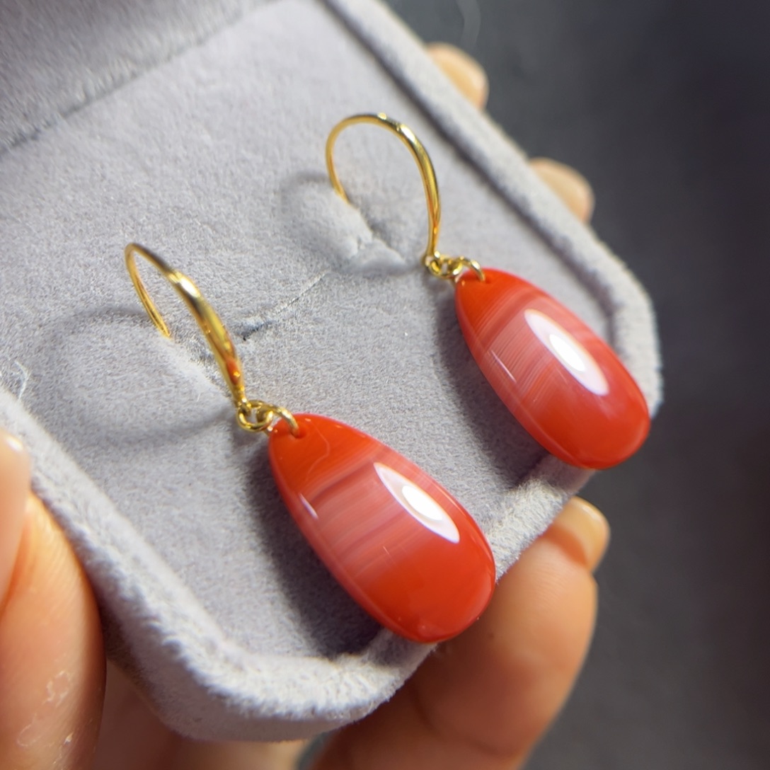 南红玛瑙耳沟18K金镶嵌