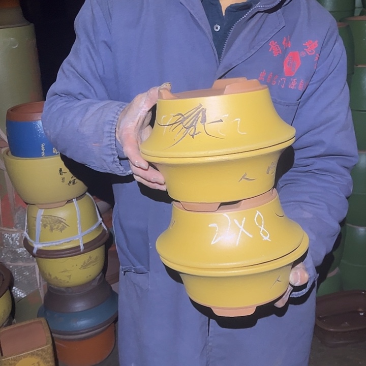 紫砂花盆紫砂花盆和小