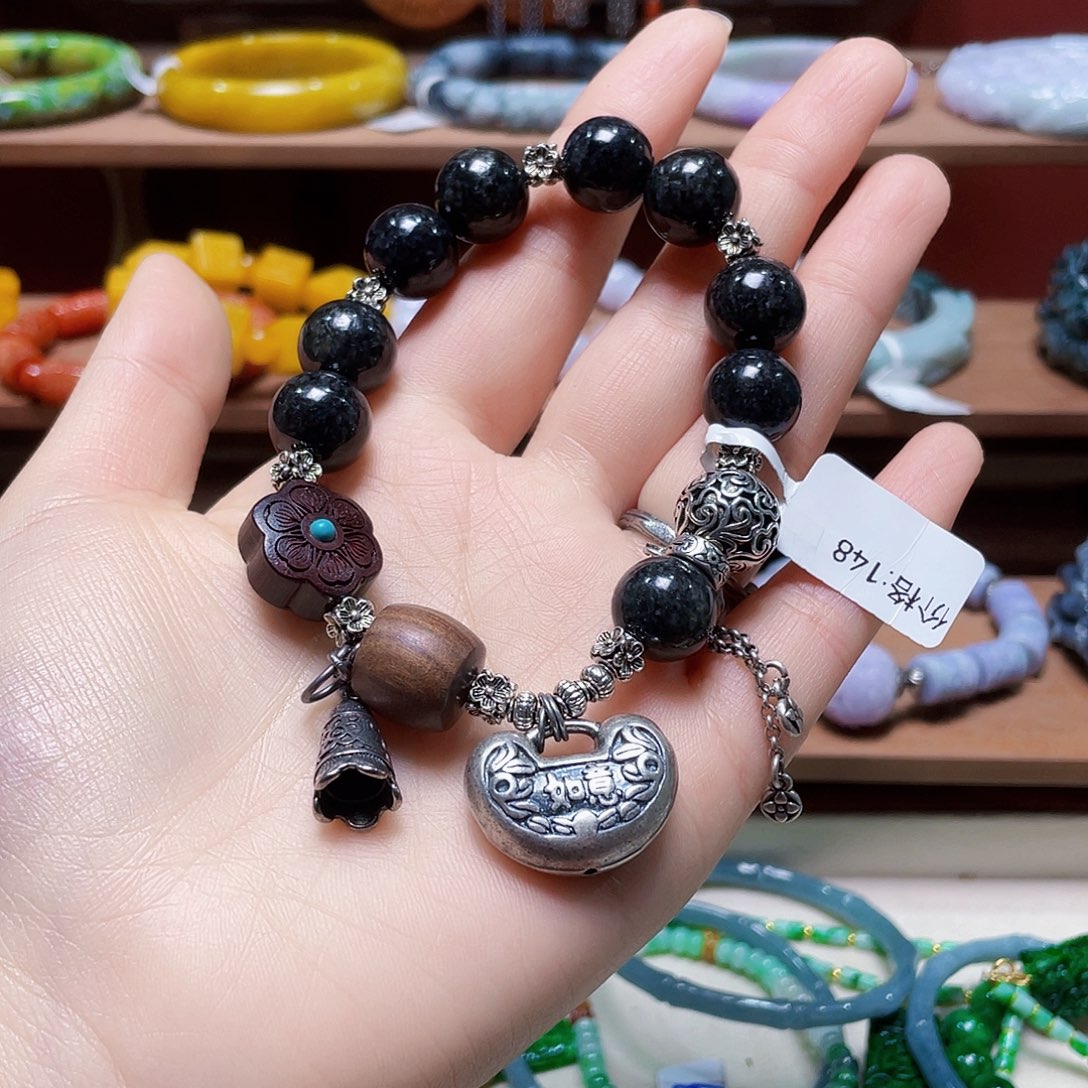翡翠未镶嵌手链饰品