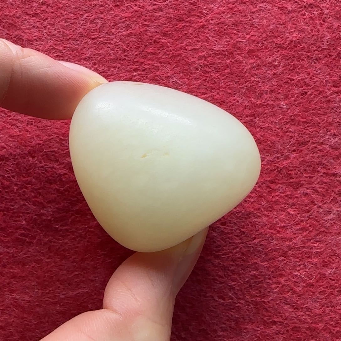 和田玉未镶嵌车挂