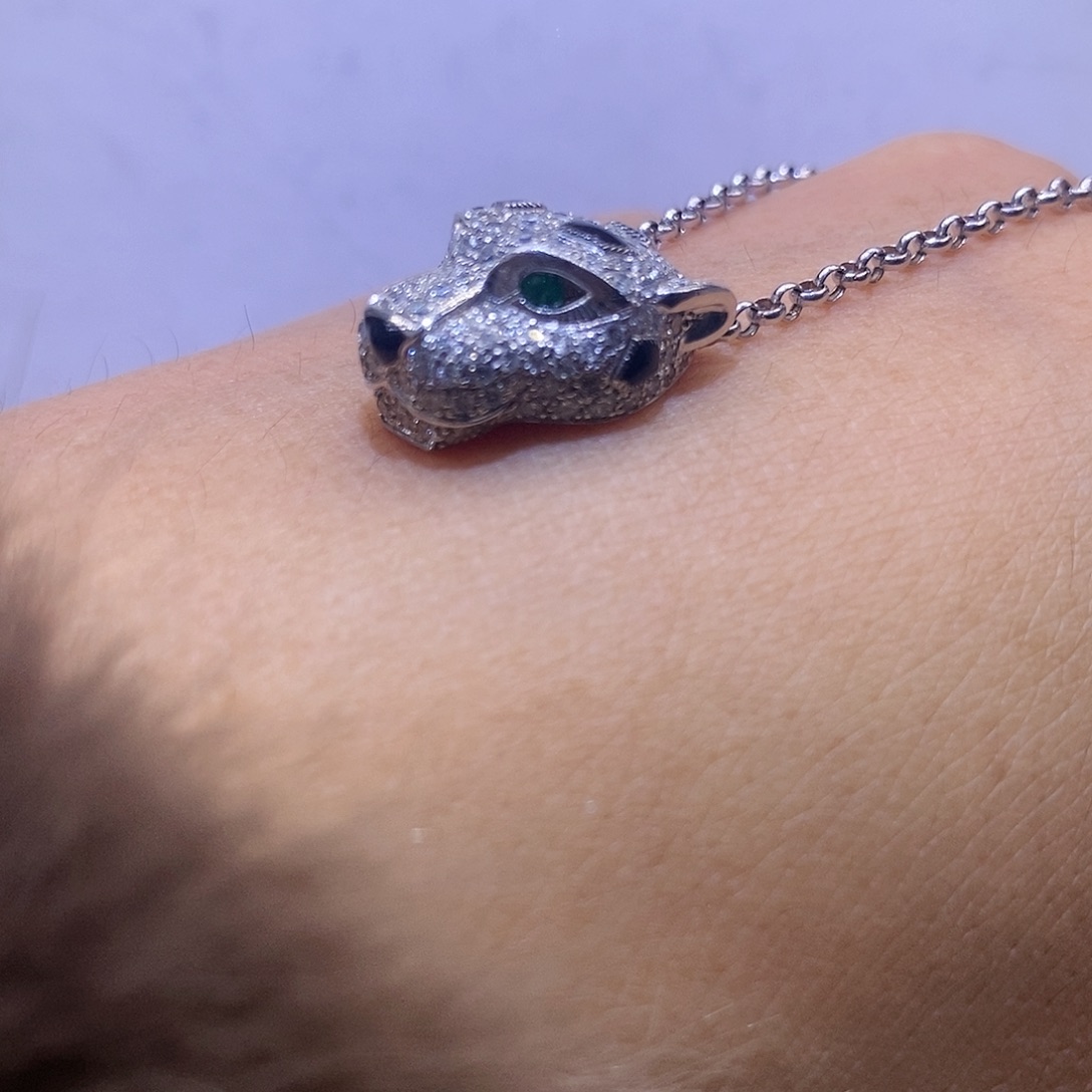 钻石颈饰18K金镶嵌k白黑色珐琅祖母绿豹子项链