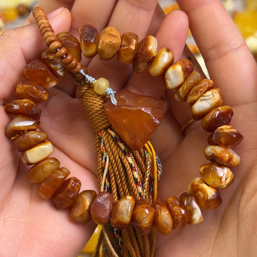 未镶嵌蜜蜡裸石蜜蜡