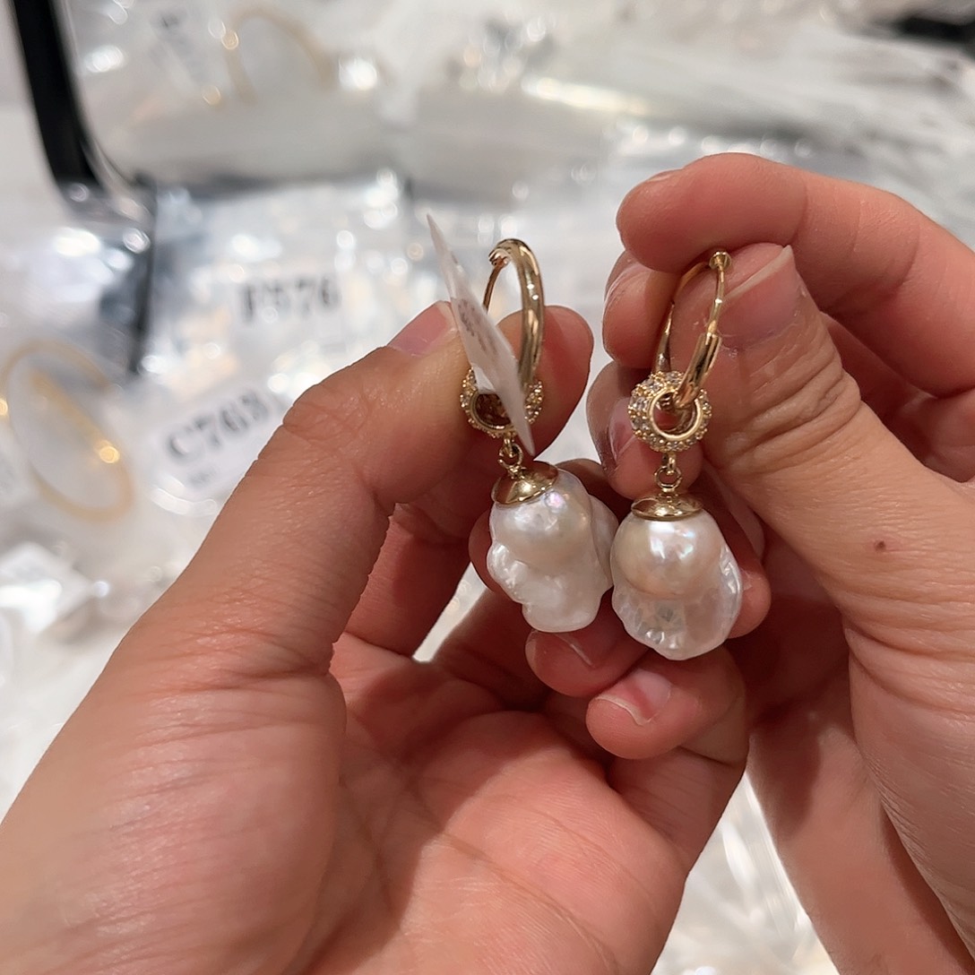 淡水珍珠耳饰合金