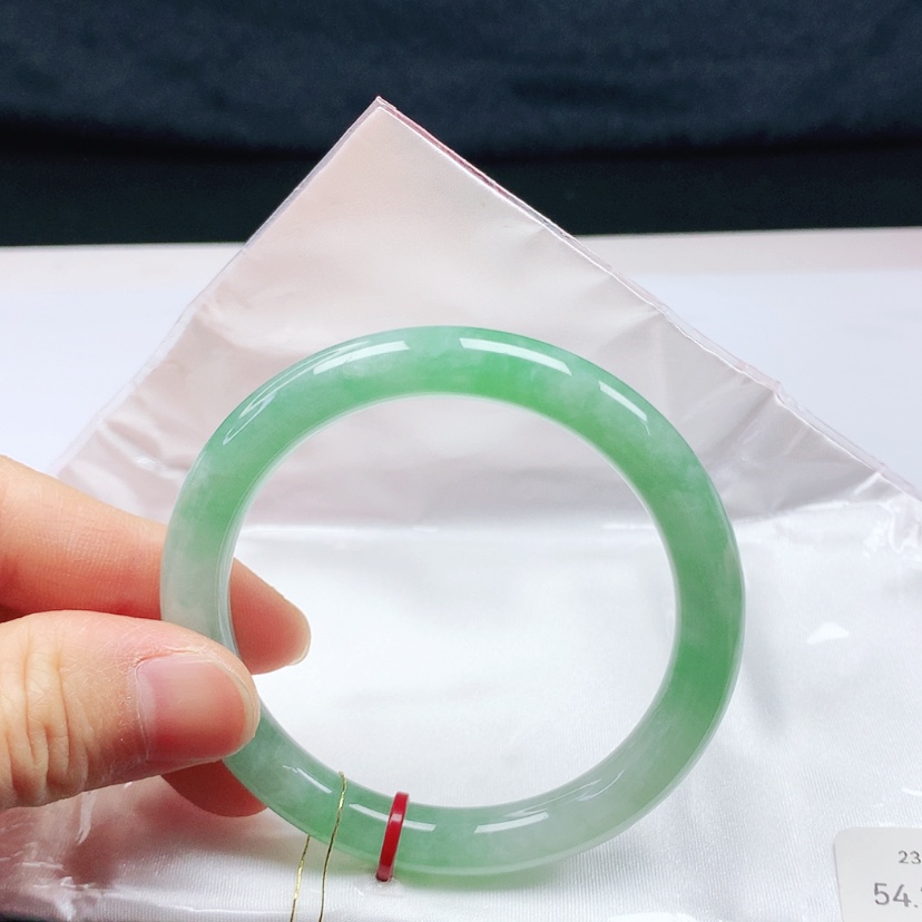 【闪购商品】翡翠手镯未镶嵌54➕圈口
