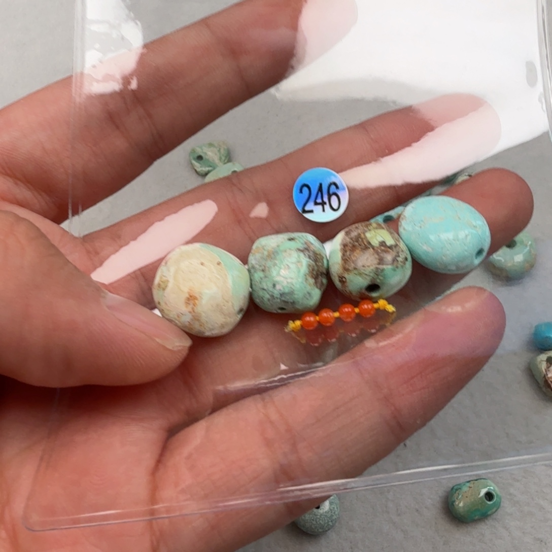 爱***玩南红玛瑙未镶嵌珠宝奇石