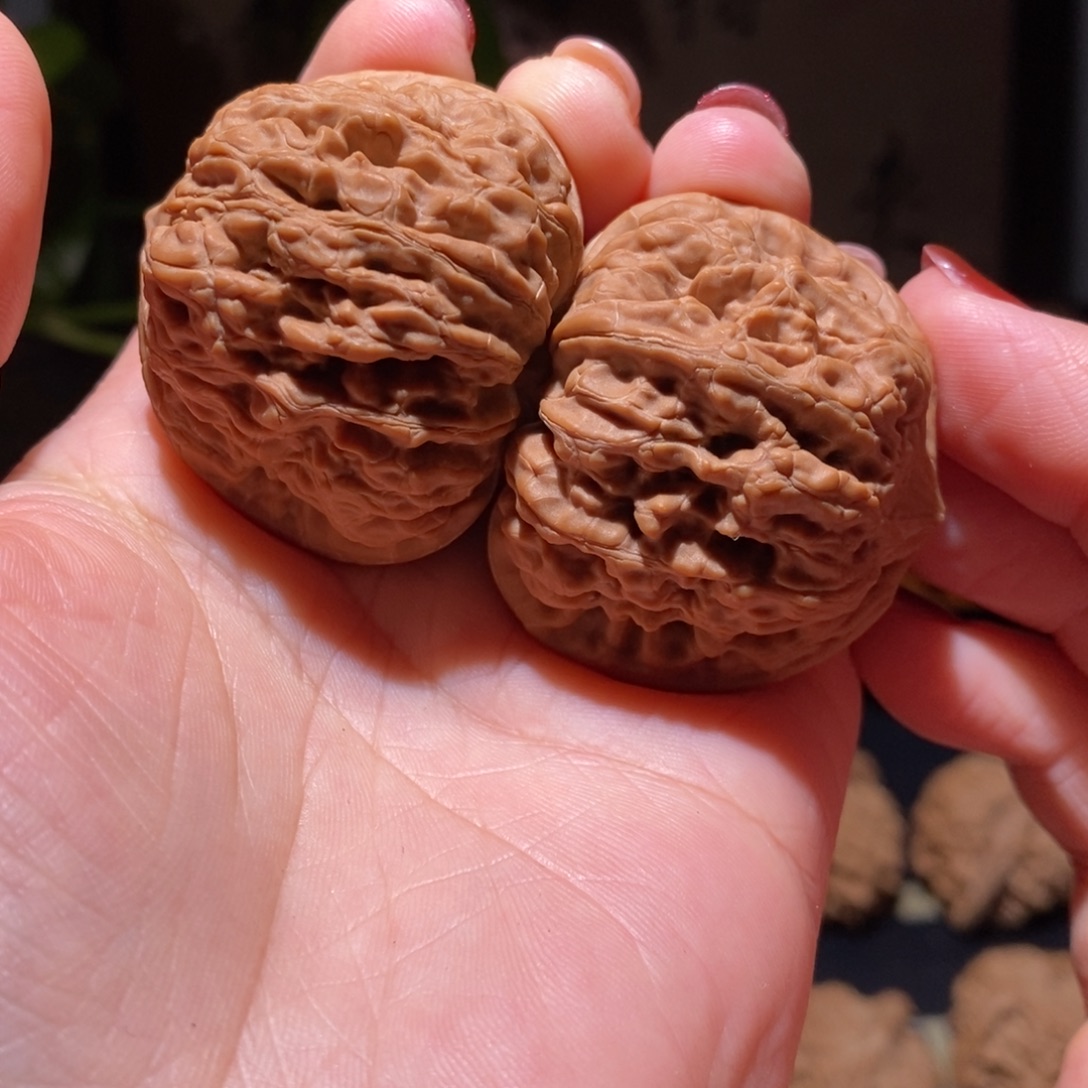 隔***丶把件文玩核桃平谷凹底精