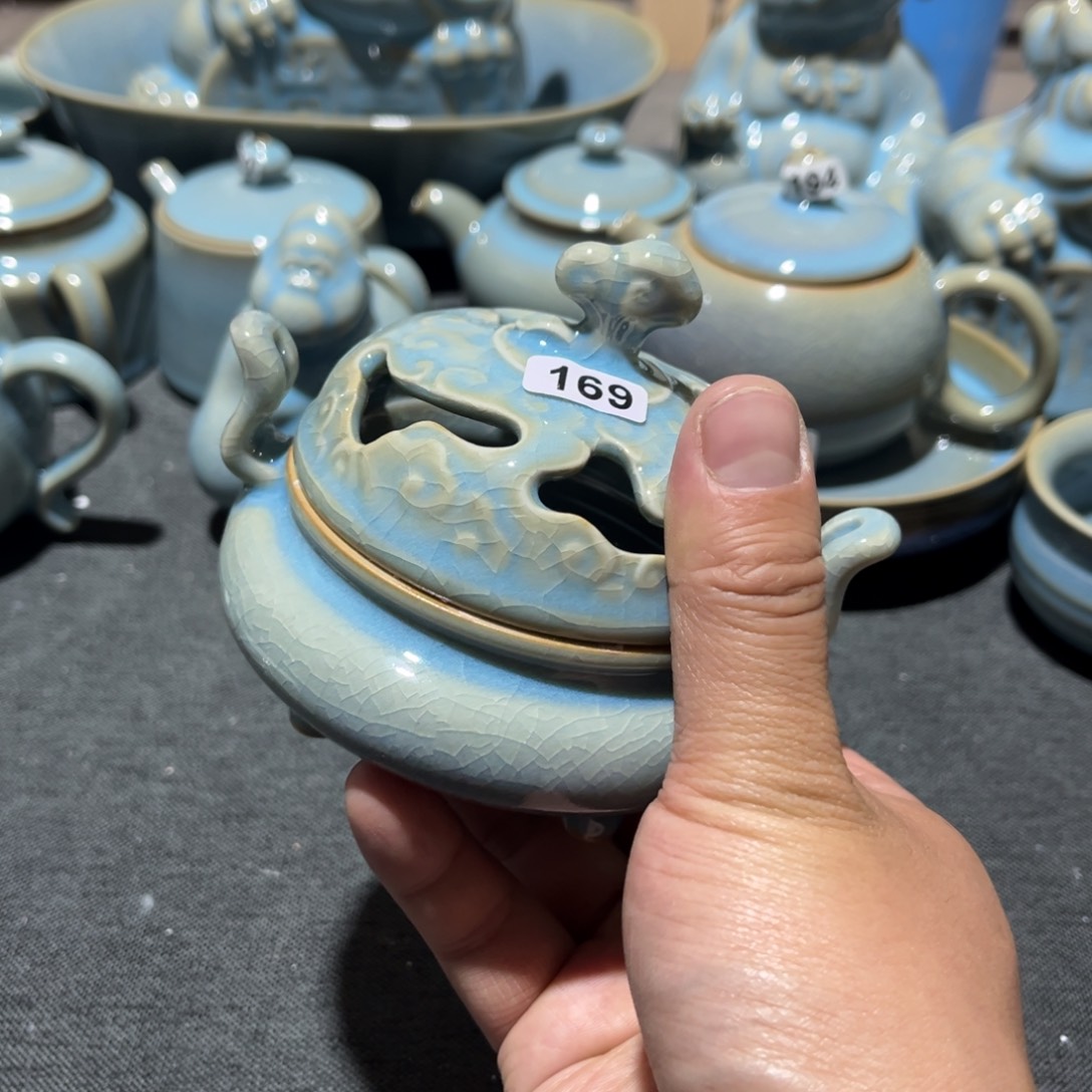 【闪购商品】祥云香炉汝瓷天蓝