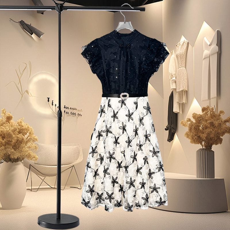 匠花语小香风气质绣花连衣裙财阀千金碎花女装千金贵气名媛风女装